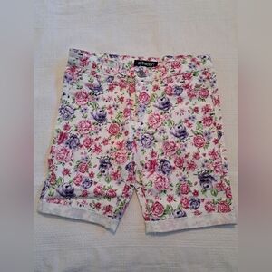 Tractor girls size 7 pink & purple flower designed shorts, have stretch, New
